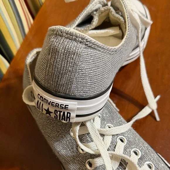Converse All Star Women’s 7.5 Silver Gray Knit Fabric Sparkle Sweater Sneakers - Picture 3 of 13